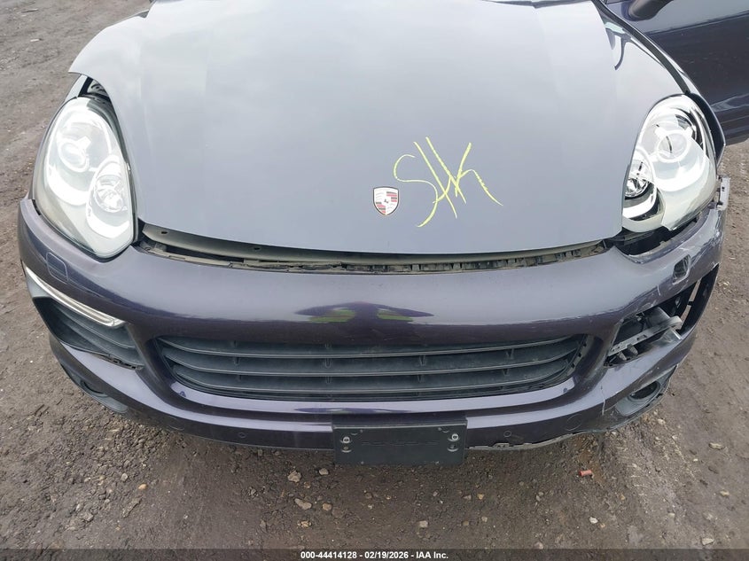 2017 Porsche Cayenne VIN WP1AA2A22HKA84513 IAAI salvage auction — FRONT END, Salvage (Georgia), sold $9,600 on 2026-08-06 (photo 6)