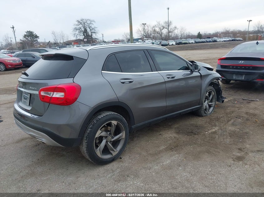 2017 Mercedes-benz Gla-klasse VIN WDCTG4GB8HJ326975 IAAI salvage auction — FRONT END, Salvage (Illinois), sold $1,800 on 2026-07-14 (photo 4)