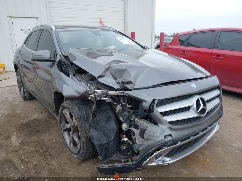 2017 Mercedes-benz Gla-klasse VIN WDCTG4GB8HJ326975 IAAI salvage auction — FRONT END, Salvage (Illinois), sold $1,800 on 2026-07-14 (photo 6)