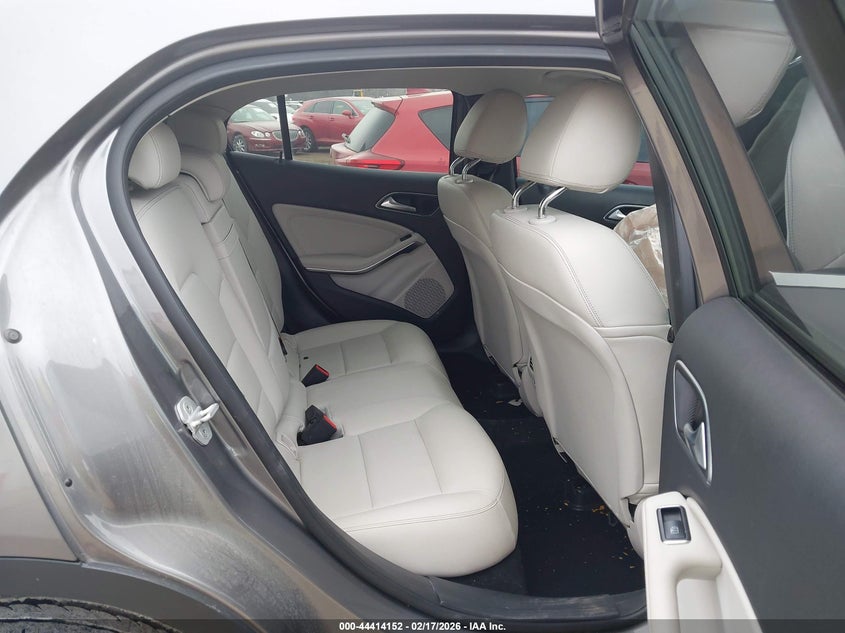 2017 Mercedes-benz Gla-klasse VIN WDCTG4GB8HJ326975 IAAI salvage auction — FRONT END, Salvage (Illinois), sold $1,800 on 2026-07-14 (photo 8)