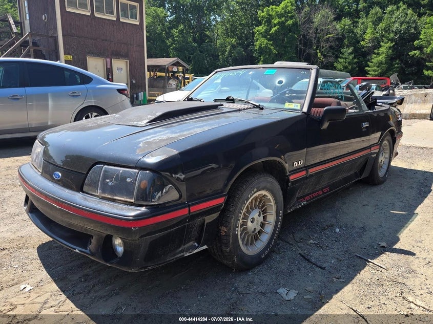 1988 Ford Mustang VIN 1FABP45E9JF263589 IAAI salvage auction — RIGHT REAR, Salvage (Vermont), sold $1,150 on 2026-07-09 (photo 2)