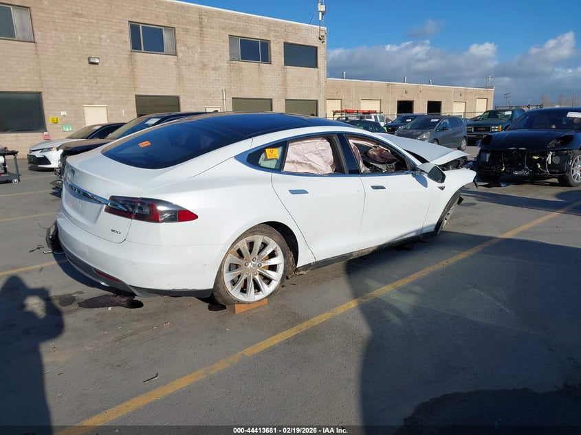 2016 Tesla Model s VIN 5YJSA1E23GF133143 IAAI salvage auction — FRONT END, Salvage Title, sold $1,150 on 2026-07-20 (photo 4)