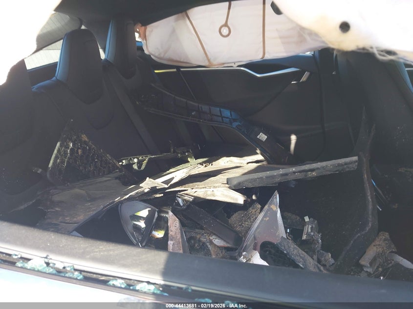2016 Tesla Model s VIN 5YJSA1E23GF133143 IAAI salvage auction — FRONT END, Salvage Title, sold $1,150 on 2026-07-20 (photo 7)
