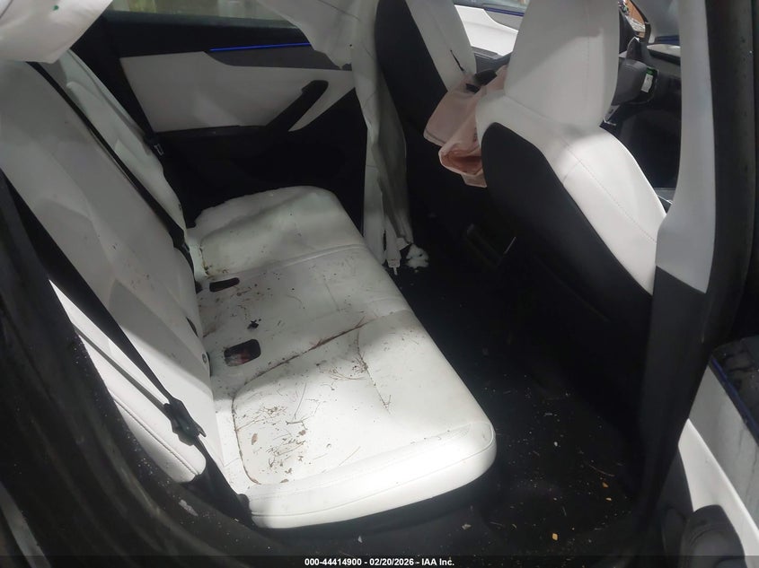 2026 Tesla Model y VIN 7SAYGDEE3TF437249 IAAI salvage auction — RIGHT FRONT, Mv-907A (New York), sold $12,275 on 2026-09-11 (photo 8)