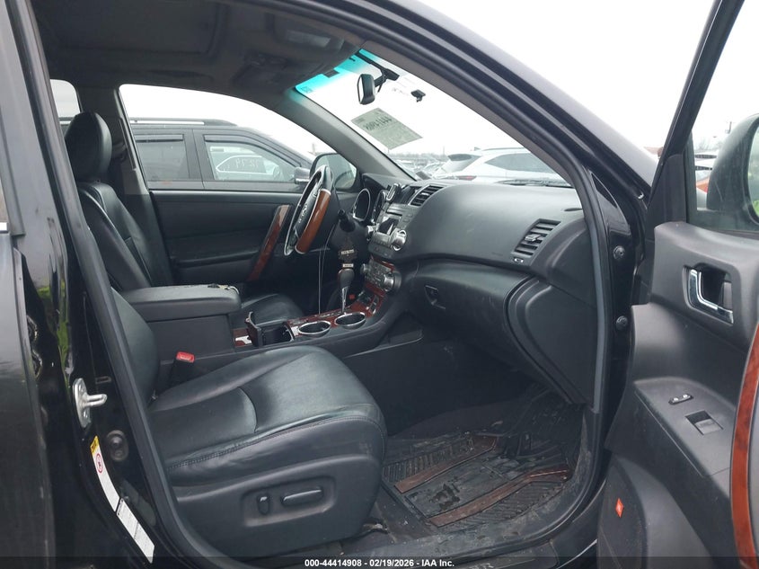 2011 Toyota Highlander VIN 5TDDK3EHXBS091550 IAAI salvage auction — LEFT SIDE, Clear (New York), sold $2,950 on 2026-07-29 (photo 5)