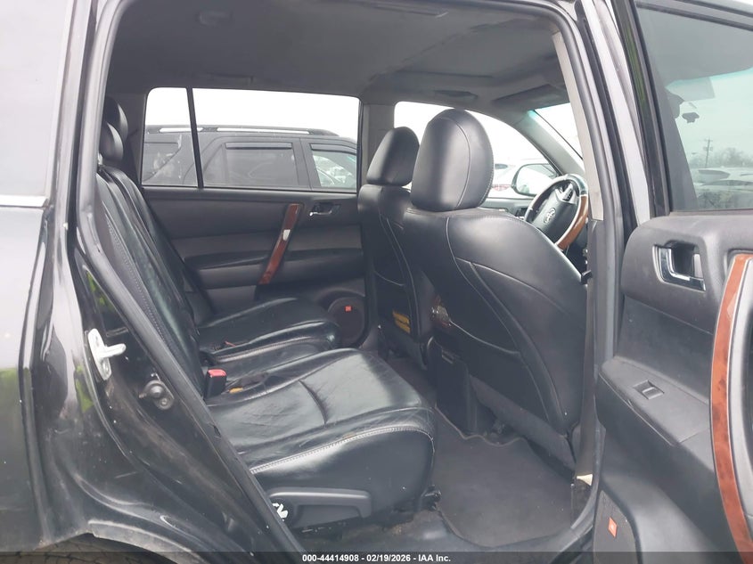 2011 Toyota Highlander VIN 5TDDK3EHXBS091550 IAAI salvage auction — LEFT SIDE, Clear (New York), sold $2,950 on 2026-07-29 (photo 8)