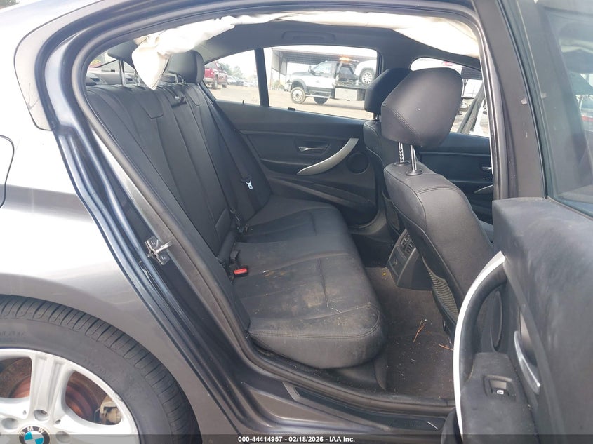 2013 BMW 3er VIN WBA3B5C52DF596529 IAAI salvage auction — FRONT END, Salvage (Mississippi), sold $825 on 2026-08-19 (photo 8)