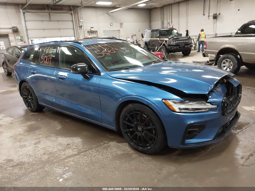 2020 Volvo V60 VIN YV1102EM2L2374561 IAAI salvage auction — FRONT END, Salvage Title, sold $6,825 on 2026-08-10 (photo 1)
