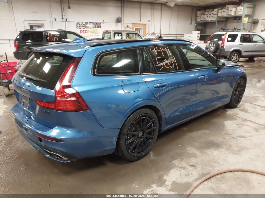 2020 Volvo V60 VIN YV1102EM2L2374561 IAAI salvage auction — FRONT END, Salvage Title, sold $6,825 on 2026-08-10 (photo 4)