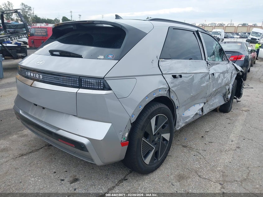 2025 Hyundai Ioniq 5 VIN 7YAKR4DA3SY033595 IAAI salvage auction — RIGHT SIDE, Salvage Title, sold $9,200 on 2026-07-23 (photo 4)