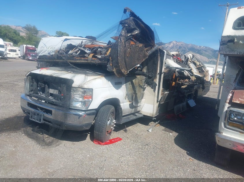 2017 Ford Econoline VIN 1FDXE4FS1HDC02121 IAAI salvage auction — UNKNOWN, Salvage Title, sold $25 on 2026-07-09 (photo 2)