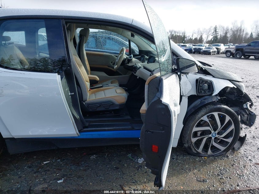 2017 BMW I3 VIN WBY1Z8C32HV890898 IAAI salvage auction — FRONT END, Salvage Title, sold $125 on 2026-07-29 (photo 5)