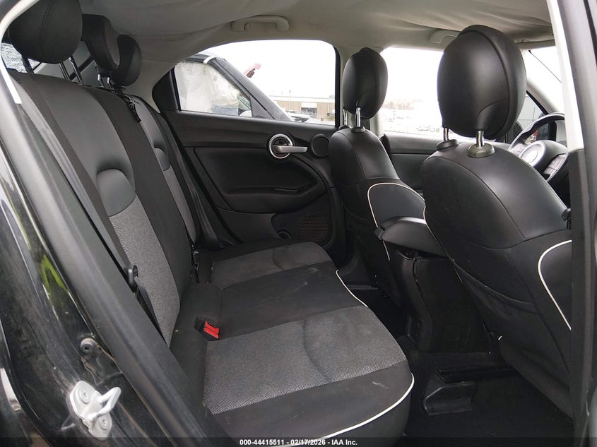 2017 Fiat 500x VIN ZFBCFXAB7HP579580 IAAI salvage auction — REAR END, Salvage Title, sold $625 on 2026-07-29 (photo 8)