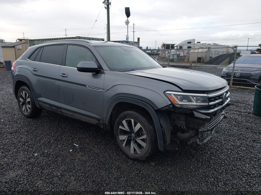 2022 Volkswagen Atlas cross sport VIN 1V2LC2CAXNC218505 IAAI salvage auction — SIDE, Salvage Title, sold $7,100 on 2026-07-10 (photo 1)