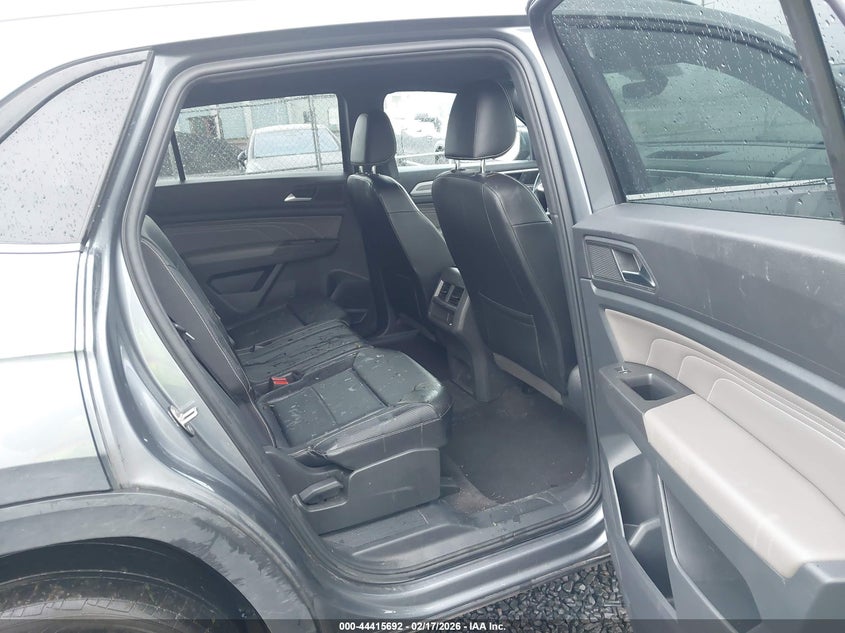 2022 Volkswagen Atlas cross sport VIN 1V2LC2CAXNC218505 IAAI salvage auction — SIDE, Salvage Title, sold $7,100 on 2026-07-10 (photo 8)