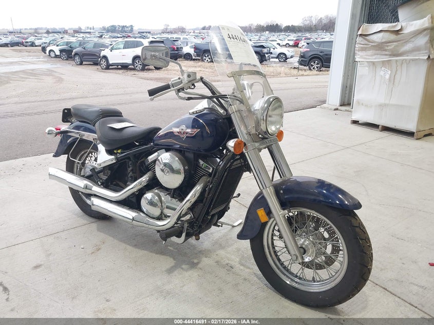 2004 Kawasaki Vulcan VIN JKBVNCB124B522353 IAAI salvage auction — RIGHT SIDE, Parts Only Bos (Minnesota), sold $100 on 2026-07-13 (photo 1)