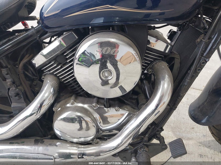 2004 Kawasaki Vulcan VIN JKBVNCB124B522353 IAAI salvage auction — RIGHT SIDE, Parts Only Bos (Minnesota), sold $100 on 2026-07-13 (photo 8)