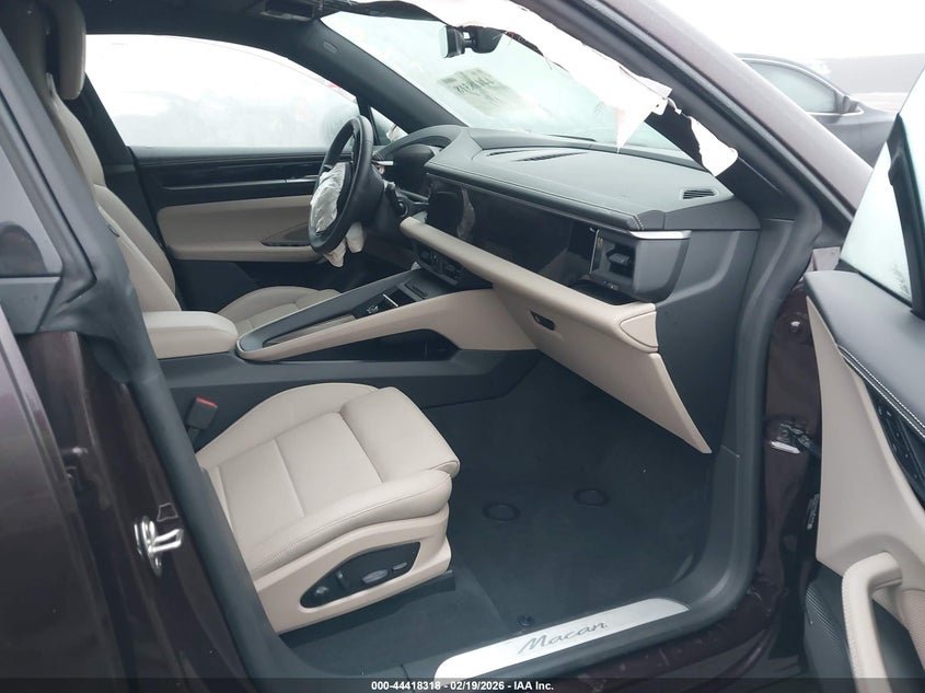 2025 Porsche Macan VIN WP1AD2XA3SL076473 IAAI salvage auction — FRONT END, Salvage - Greater Than 75% (Maryland), sold $21,450 on 2026-07-08 (photo 5)