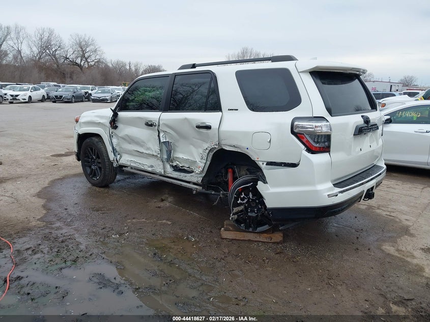 2021 Toyota 4runner VIN JTEJU5JRXM5961681 IAAI salvage auction — LEFT SIDE, Clear (Kansas), sold $15,150 on 2026-07-15 (photo 3)