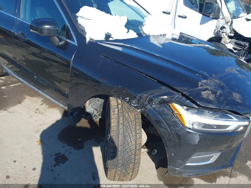 2018 Volvo Xc60 VIN LYVA22RL0JB122756 IAAI salvage auction — SIDE, Salvage Title, sold $5,900 on 2026-07-20 (photo 6)