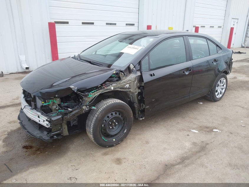 2025 Toyota Corolla VIN 5YFB4MDE5SP313368 IAAI salvage auction — FRONT & REAR, Salvage (Illinois), sold $5,500 on 2026-07-28 (photo 2)