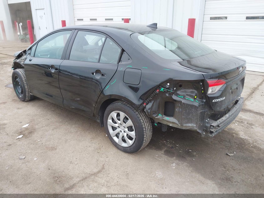 2025 Toyota Corolla VIN 5YFB4MDE5SP313368 IAAI salvage auction — FRONT & REAR, Salvage (Illinois), sold $5,500 on 2026-07-28 (photo 3)