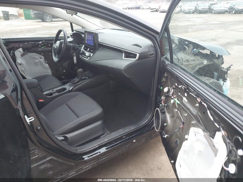 2025 Toyota Corolla VIN 5YFB4MDE5SP313368 IAAI salvage auction — FRONT & REAR, Salvage (Illinois), sold $5,500 on 2026-07-28 (photo 5)