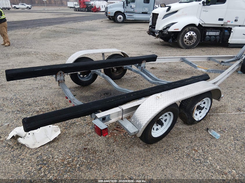 2017 Other Other VIN 5A4RS3T27H2006817 IAAI salvage auction — REAR END, Salvage - Greater Than 75% (Maryland), sold $25 on 2026-09-28 (photo 5)