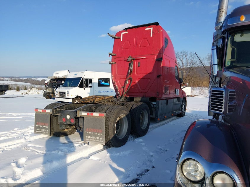 2020 VIN 3AKJHHDR3LSLJ7856 IAAI salvage auction — REAR END, Salvage (New Jersey), sold $23,100 on 2026-08-26 (photo 4)