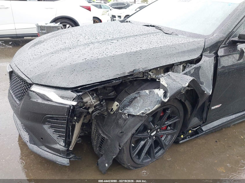 2024 Cadillac Ct4-v VIN 1G6DD5RL1R0115030 IAAI salvage auction — THEFT, Salvage Title, sold $12,500 on 2026-08-10 (photo 6)