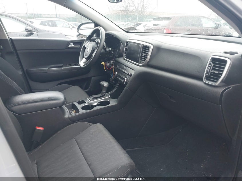 2020 Kia Sportage VIN KNDPM3ACXL7757058 IAAI salvage auction — THEFT, Salvage (Pennsylvania), sold $3,900 on 2026-07-31 (photo 5)