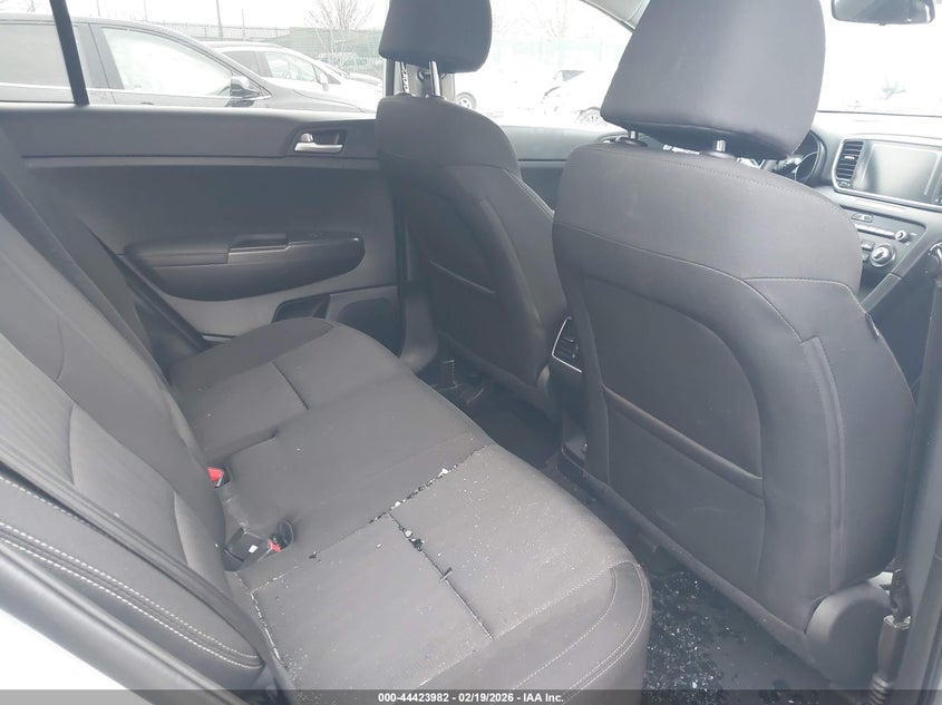 2020 Kia Sportage VIN KNDPM3ACXL7757058 IAAI salvage auction — THEFT, Salvage (Pennsylvania), sold $3,900 on 2026-07-31 (photo 8)