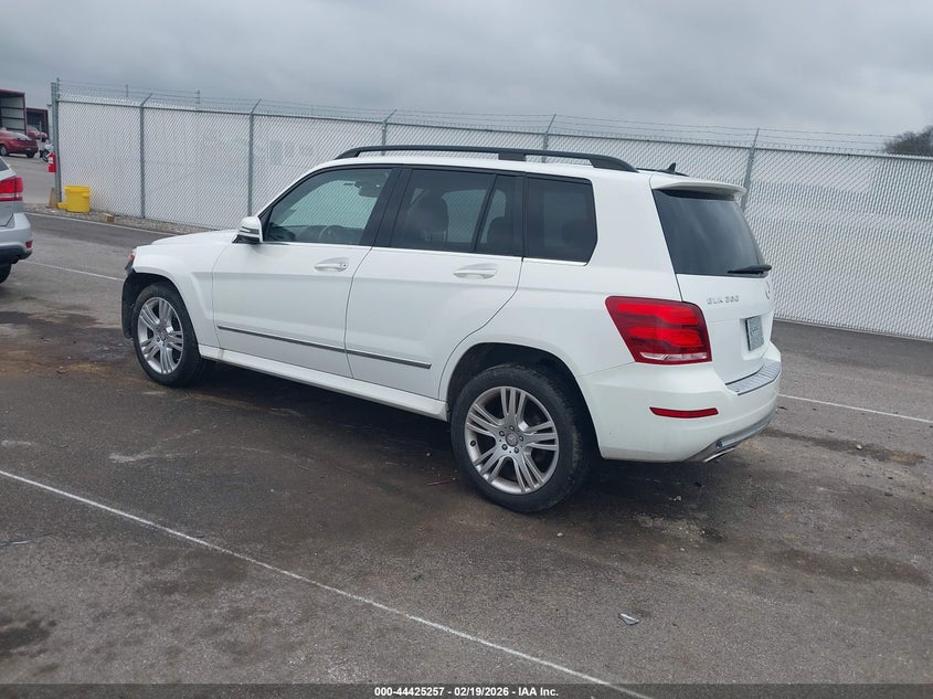 2015 Mercedes-benz Glk-klasse VIN WDCGG8JB7FG378402 IAAI salvage auction — FRONT END, Salvage (Indiana), sold $3,500 on 2026-08-07 (photo 3)