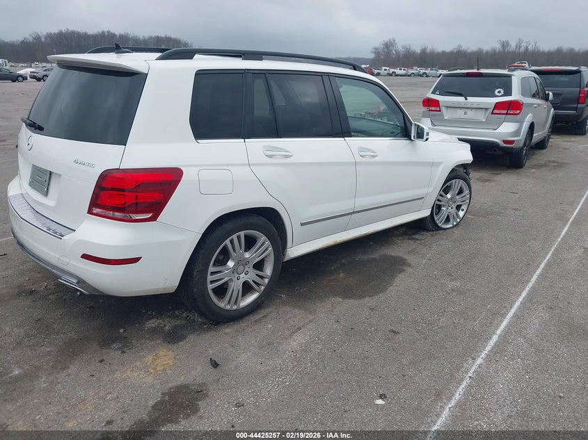 2015 Mercedes-benz Glk-klasse VIN WDCGG8JB7FG378402 IAAI salvage auction — FRONT END, Salvage (Indiana), sold $3,500 on 2026-08-07 (photo 4)