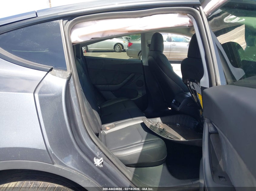 2022 Tesla Model y VIN 7SAYGDEE1NF454652 IAAI salvage auction — LEFT SIDE, Salvage (Hawaii), sold $2,050 on 2026-07-21 (photo 8)