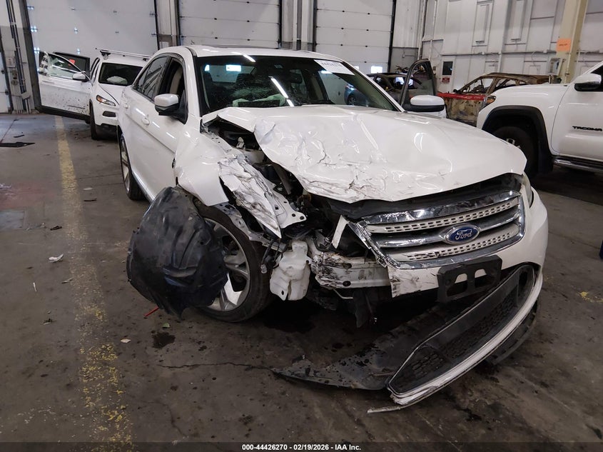 2012 Ford Taurus VIN 1FAHP2KT6CG135342 IAAI salvage auction — FRONT END, Salvage (Oregon), sold $875 on 2026-07-09 (photo 6)