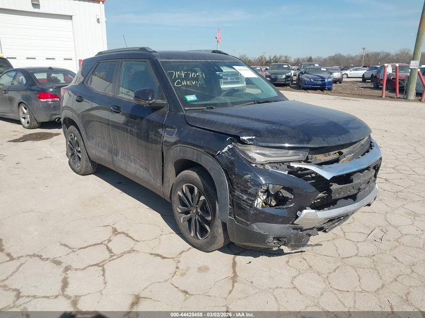2021 Chevrolet Trailblazer VIN KL79MRSL8MB056590 IAAI salvage auction — FRONT END, Salvage (Illinois), sold $3,150 on 2026-07-07 (photo 1)