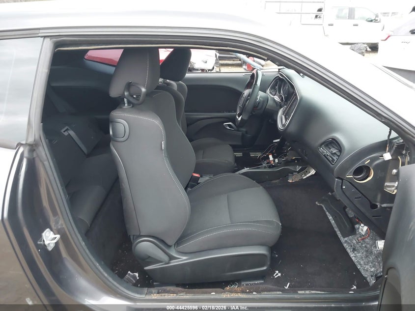 2016 Dodge Challenger VIN 2C3CDZBT0GH245873 IAAI salvage auction — THEFT, Salvage Title, sold $1,100 on 2026-07-10 (photo 5)