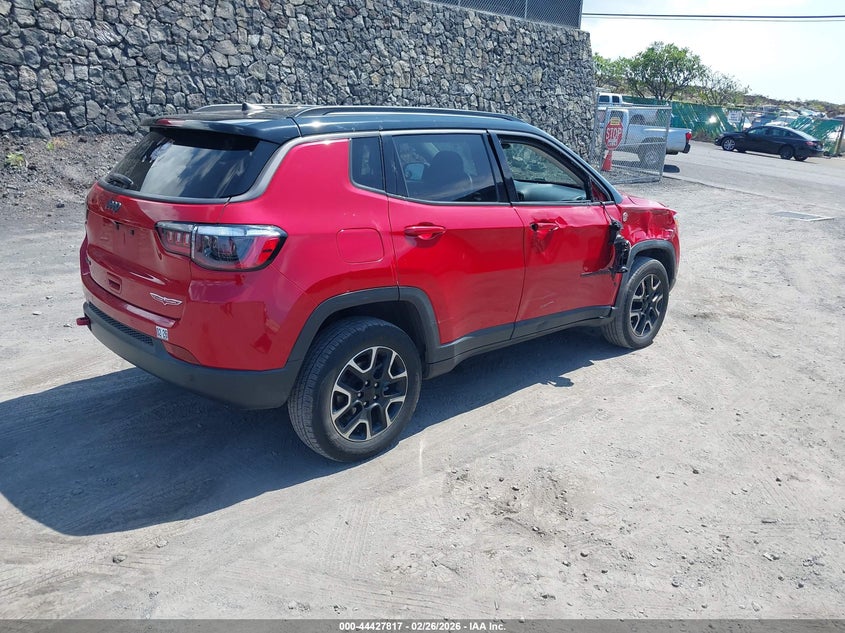 2021 Jeep Compass VIN 3C4NJDDB5MT571627 IAAI salvage auction — SIDE, Salvage Title, sold $2,450 on 2026-07-23 (photo 4)