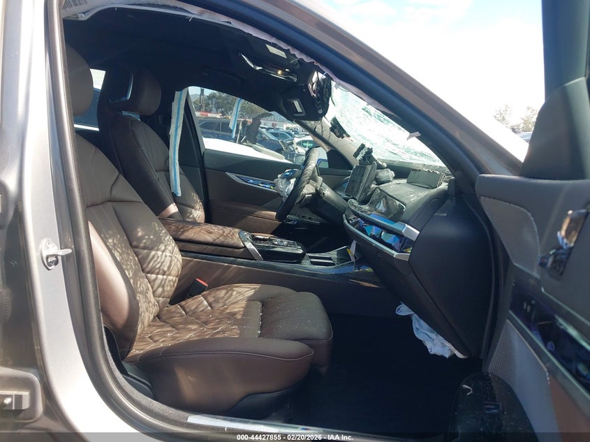 2024 BMW I7 VIN WBY53EJ0XRCP46331 IAAI salvage auction — Front End, Salvage (California), sold $19,150 on 2026-04-23 (photo 5)