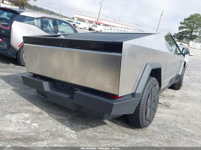2024 Tesla Cybertruck VIN 7G2CEHEE3RA052720 IAAI salvage auction — FRONT END, Salvage Title, sold $15,100 on 2026-07-22 (photo 4)