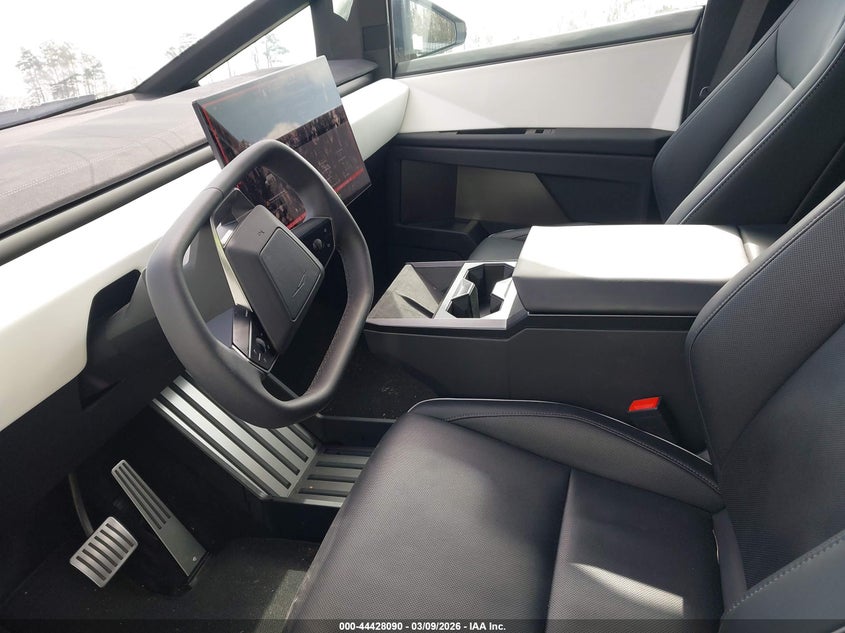 2024 Tesla Cybertruck VIN 7G2CEHEE3RA052720 IAAI salvage auction — FRONT END, Salvage Title, sold $15,100 on 2026-07-22 (photo 5)