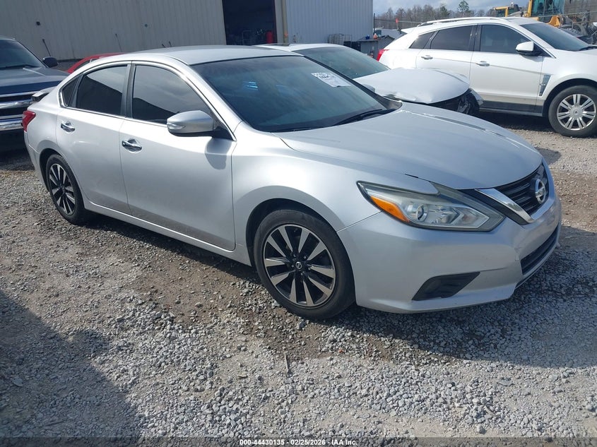 2018 Nissan Altima VIN 1N4AL3AP8JC173019 IAAI salvage auction — REAR END, Salvage Title, sold $1,050 on 2026-07-16 (photo 1)
