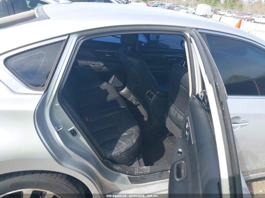 2018 Nissan Altima VIN 1N4AL3AP8JC173019 IAAI salvage auction — REAR END, Salvage Title, sold $1,050 on 2026-07-16 (photo 8)
