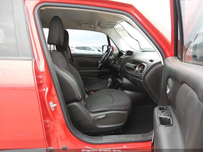 2017 Jeep Renegade VIN ZACCJBBB4HPG58818 IAAI salvage auction — FRONT END, Salvage (New Mexico), sold $1,225 on 2026-07-29 (photo 5)