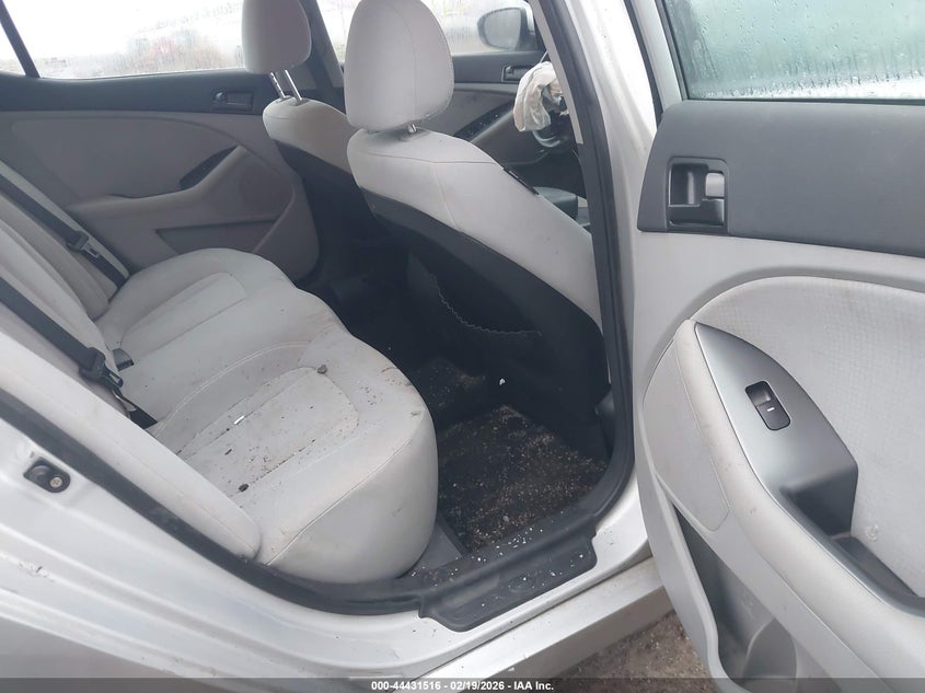 2011 Kia Optima VIN KNAGM4A76B5052029 IAAI salvage auction — FRONT & REAR, Clear (Indiana), sold $350 on 2026-07-22 (photo 8)
