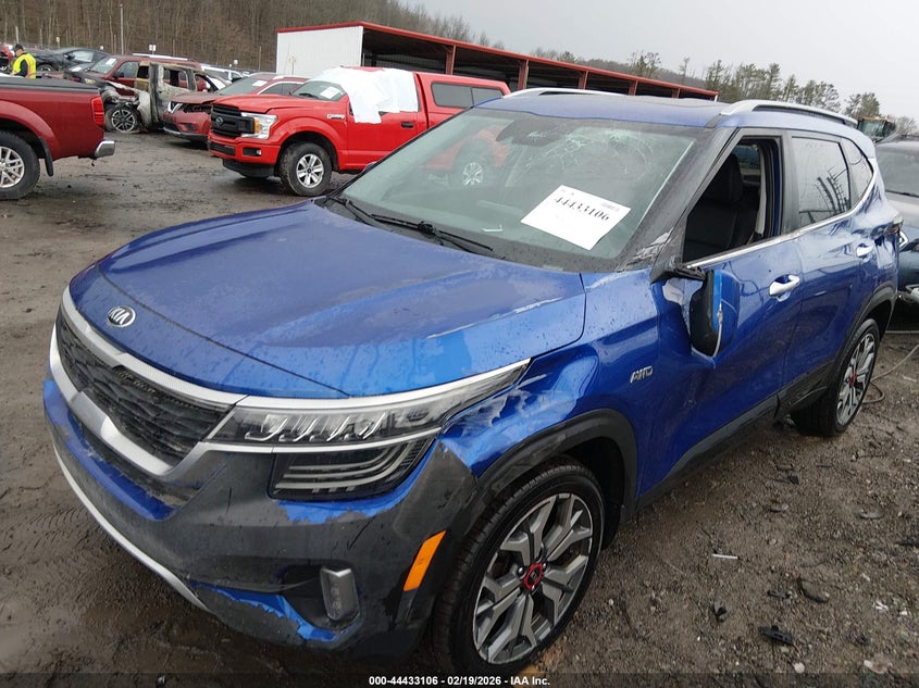 2021 Kia Seltos VIN KNDETCA2XM7107942 IAAI salvage auction — LEFT & RIGHT, Salvage Title, sold $25 on 2026-07-30 (photo 2)