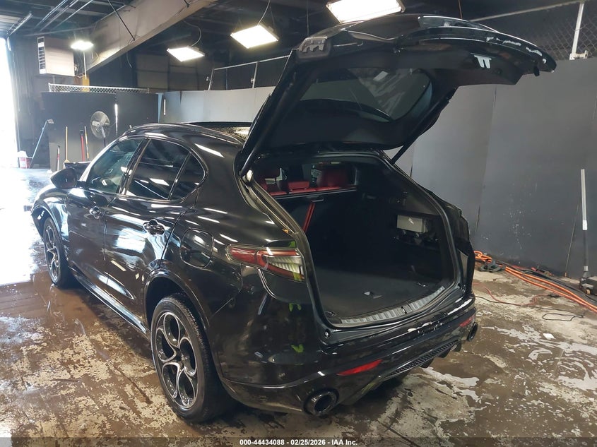 2024 Alfa romeo Stelvio VIN ZASPAKBN3R7D78809 IAAI salvage auction — FRONT END, Salvage Title, sold $4,650 on 2026-07-28 (photo 3)