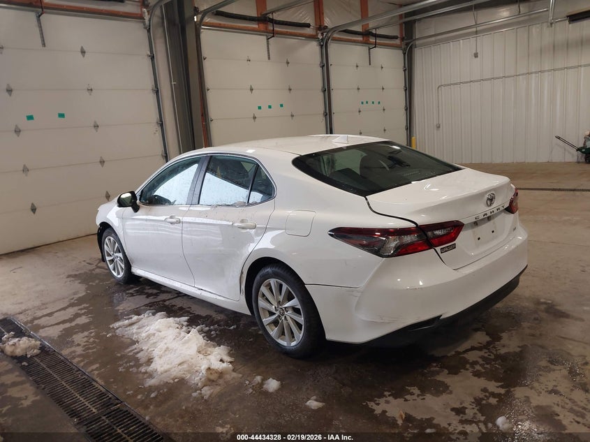 2022 Toyota Camry VIN 4T1C11AK9NU679388 IAAI salvage auction — FRONT END, Salvage (Minnesota), sold $6,300 on 2026-07-09 (photo 3)