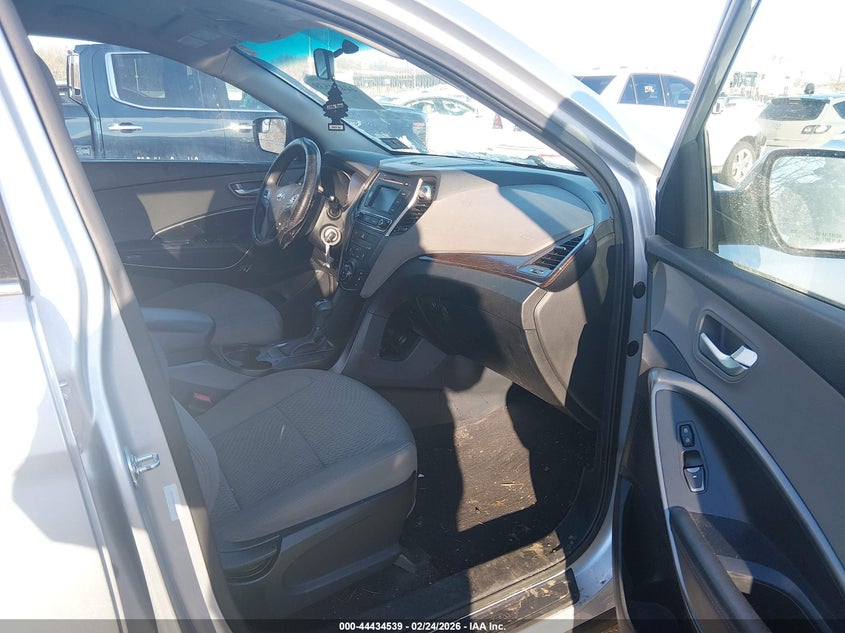 2018 Hyundai Santa fe VIN 5XYZT3LB5JG532269 IAAI salvage auction — FRONT END, Salvage (New Jersey), sold $2,350 on 2026-07-31 (photo 5)